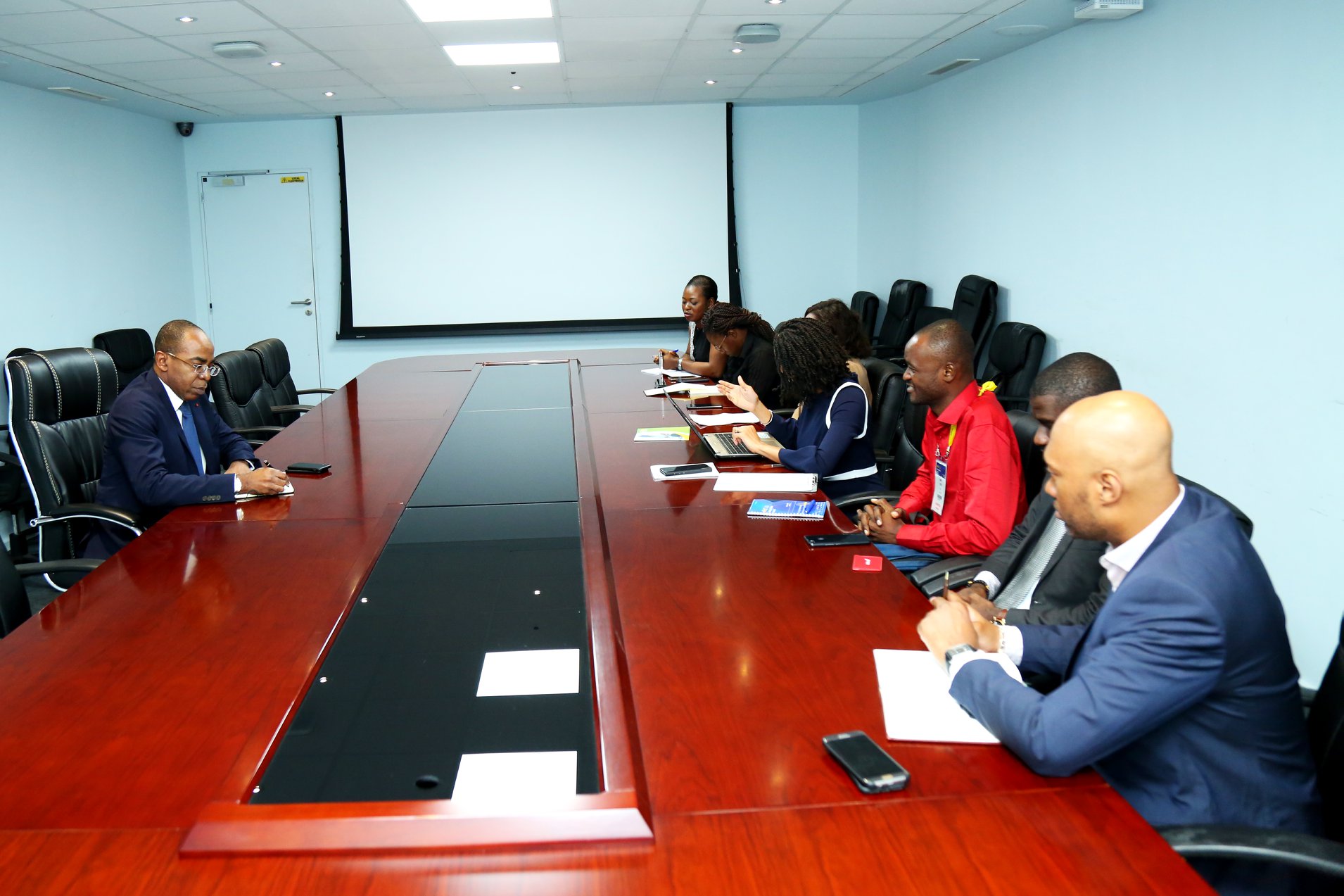 Rencontre avec le Ministre de l'Economie Numérique de Côte d'Ivoire Mr Claude Isaac Dé